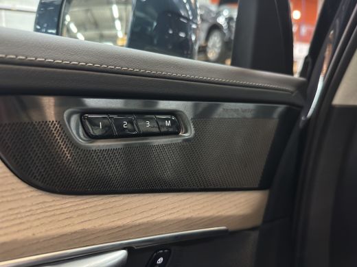 Volvo  XC90 2.0 T8 Plug-in hybrid AWD Ultra Bright | Luchtvering | Trekhaak | 360 Camera | Panoramadak ActivLease financial lease