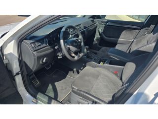 Skoda Superb Combi 1.4 TSI iV 218pk Sportline Business | Panoramadak | Trekhaak | 360 Camera | Stoelen Elektri...
