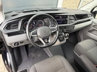 Volkswagen Transporter 2.0 TDI 110PK Euro 6 L2H1 28 Highline Cruise Control/trekhaak/carplay
