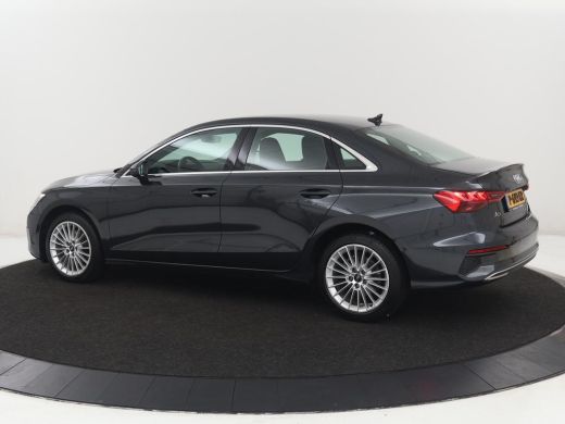 Audi A3 30 TFSI Advanced edition | Stoelverwarming | Matrix LED | Adaptive cruise | Camera | Park Assist ... ActivLease financial lease