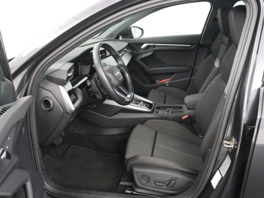 Audi A3 30 TFSI Advanced edition | Stoelverwarming | Matrix LED | Adaptive cruise | Camera | Park Assist ... ActivLease financial lease