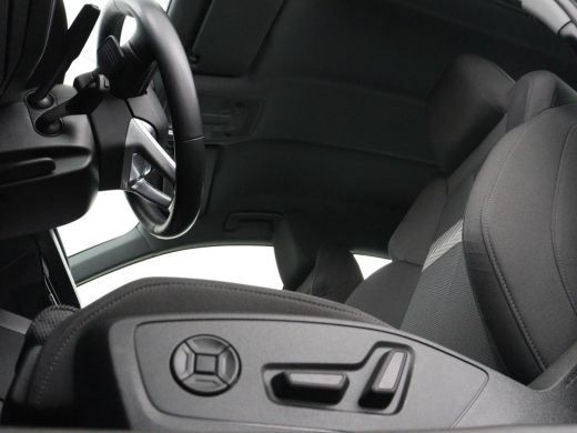 Audi A3 30 TFSI Advanced edition | Stoelverwarming | Matrix LED | Adaptive cruise | Camera | Park Assist ... ActivLease financial lease