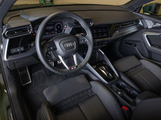 Audi A3 Sportback 35 TFSI 2x S-Line edition / 150pk / Maxton / Panorama dak / Sonos / Achteruitrij camera / ActivLease financial lease