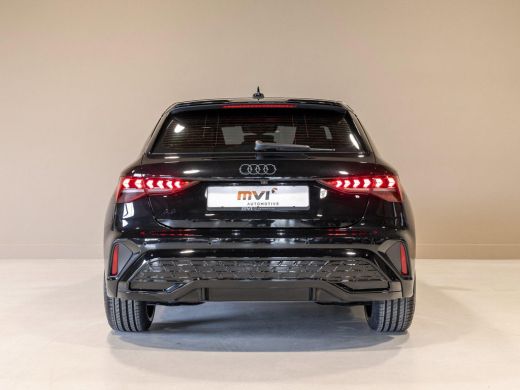 Audi A3 Sportback 35 TFSI 2x S-Line edition / 150pk / Panorama dak / Sonos / Achteruitrij camera / ActivLease financial lease
