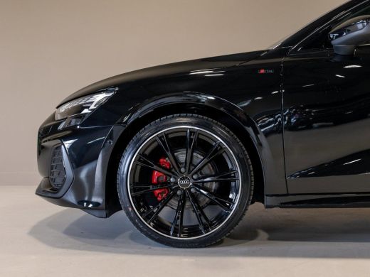 Audi A3 Sportback 35 TFSI 2x S-Line edition / 150pk / Panorama dak / Sonos / Achteruitrij camera / ActivLease financial lease