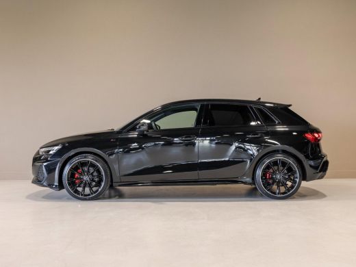 Audi A3 Sportback 35 TFSI 2x S-Line edition / 150pk / Panorama dak / Sonos / Achteruitrij camera / ActivLease financial lease