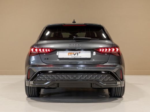 Audi A3 Sportback 35 TFSI 2x S-Line edition / 150pk / Panorama dak / Sonos / Achteruitrij camera / ActivLease financial lease