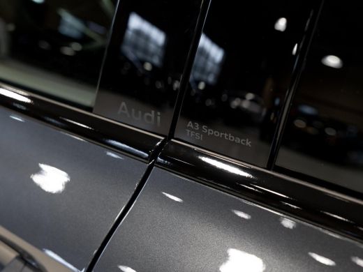 Audi A3 Sportback 35 TFSI 2x S-Line edition / 150pk / Panorama dak / Sonos / Achteruitrij camera / ActivLease financial lease