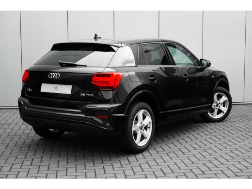 Audi Q2 S edition | Adaptive cruise control | Audi smartphone interface | Audi soundsystem ActivLease financial lease