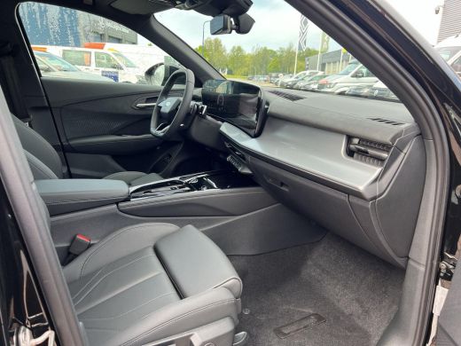 Audi Q3 1.5 200kW e-hybrid S edition | PHEV | SOH 100% | 272 Pk | Pano Dak | Trekhaak | A-Camera | Leder | ActivLease financial lease