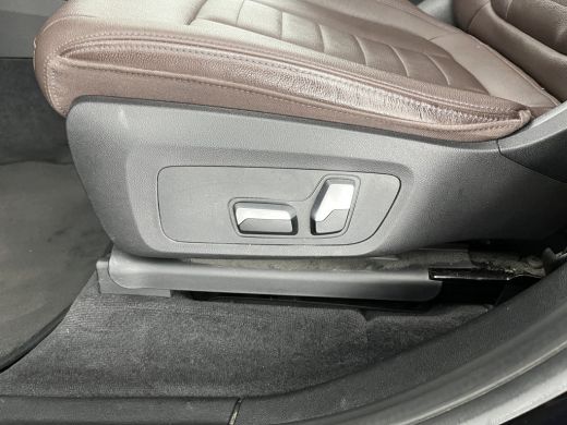 BMW iX3 Executive 80 kWh [ 3-Fase-11kW ] {SoH-99%} (INCL-BTW) Aut. *HEATPUMP | PANO | LEATHER | ADAPTIVE-... ActivLease financial lease