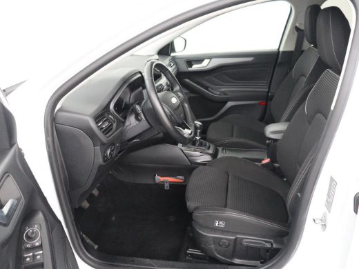 Ford Focus 1.0 EcoBoost Hybrid Titanium Style | Trekhaak | Carplay | Navigatie | Keyless | Full LED | Parkee... ActivLease financial lease