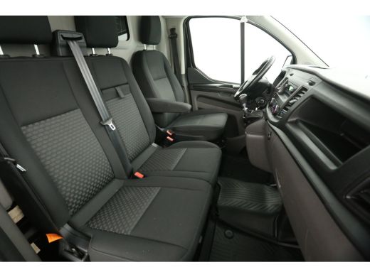 Ford Transit Custom 2.0 TDCI L1H1 | Airco | Cruise | 3 Zits | Trekhaak | Parkeersens. ActivLease financial lease