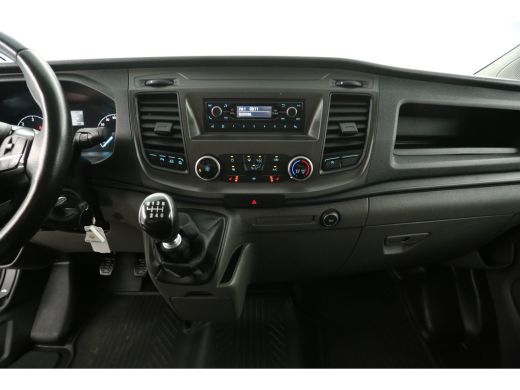 Ford Transit Custom 2.0 TDCI L1H1 | Airco | Cruise | 3 Zits | Trekhaak | Parkeersens. ActivLease financial lease