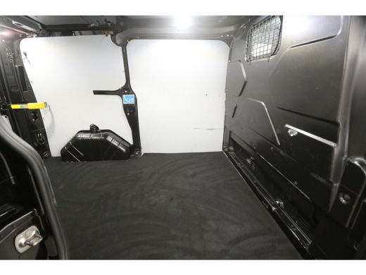 Ford Transit Custom 2.0 TDCI L1H1 | Airco | Cruise | 3 Zits | Trekhaak | Parkeersens. ActivLease financial lease