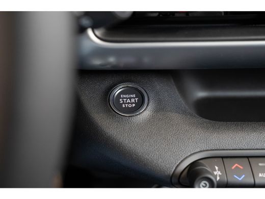 Jeep Avenger 1.2 e-Hybrid Black Edition | Schuif-Kantel Dak | Navigatie | Camera | Keyless | Elektrische Achte... ActivLease financial lease