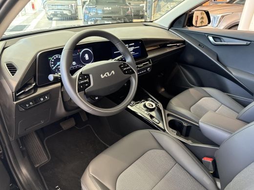 Kia Niro 1.6 GDi Hybrid DynamicLine | Nu met &euro;3.000,- inruilpremie | Informeer naar de beschikbaarheid | ActivLease financial lease