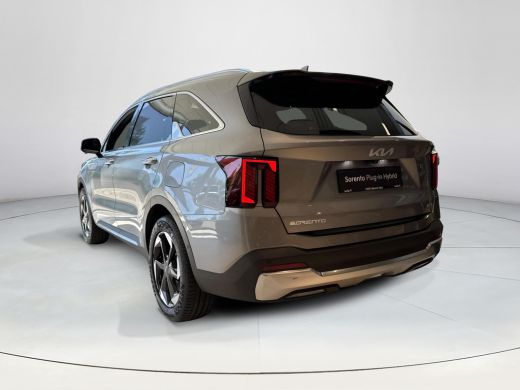Kia Sorento 1.6 T-GDi Plug-in Hybrid 4WD ExecutiveLine 7p. | Tot 10 jaar garantie | Informeer naar de beschik... ActivLease financial lease
