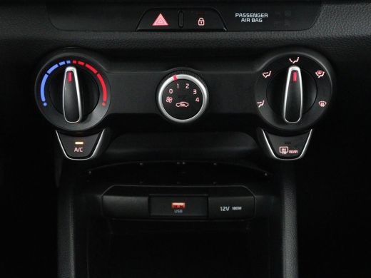 Kia Stonic 1.0 T-GDi MHEV ComfortLine | Carplay | Airco Adaptive cruise | Bluetooth | Origineel NL ActivLease financial lease
