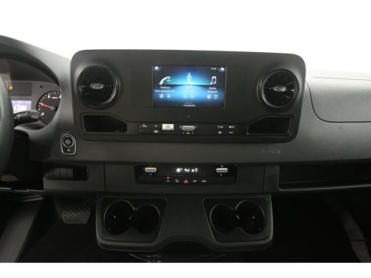 Mercedes-Benz Sprinter 1.9 CDI 150PK | Bakwagen | Laadklep | Zijdeur | Aut. | Airco | Camera | Carplay ActivLease financial lease