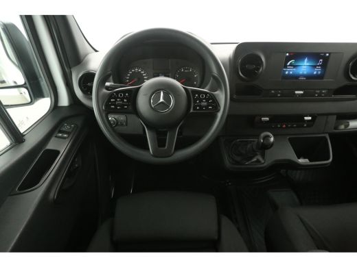 Mercedes-Benz Sprinter 317 CDI L2H2 170PK | Airco | Camera | Cruise | 3 Zits | Carplay ActivLease financial lease