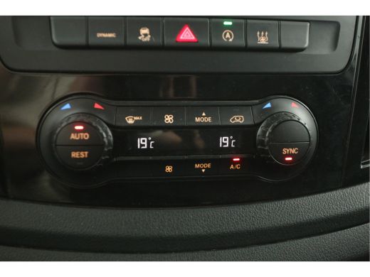 Mercedes-Benz Vito 114 CDI Lang | Aut. | Clima | Cruise | Camera | 3 Zits | Trekhaak | Carplay | Navi ActivLease financial lease
