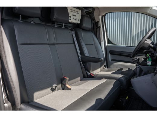 Opel Vivaro 1.5 L3H1 | 1e Eigenaar | Cruise | Airco | Imperiaal | Trekhaak ActivLease financial lease
