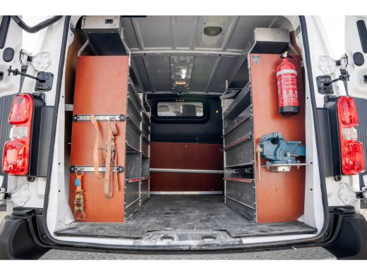 Opel Vivaro 2.0 L2H1 125PK | Bedrijfswageninrichting | Cruise | Carplay | Camera | Airco | PDC | Trekhaak ActivLease financial lease
