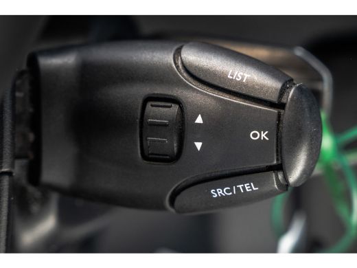 Opel Vivaro 2.0 L2H1 | 150 PK | Cruise | Airco | Imperiaal | Trekhaak ActivLease financial lease