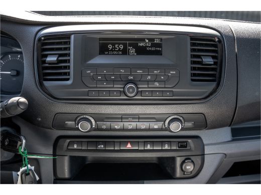 Opel Vivaro 2.0 L2H1 | 150 PK | Cruise | Airco | Imperiaal | Trekhaak ActivLease financial lease