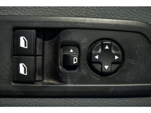 Opel Vivaro 2.0 L2H1 | 150 PK | Cruise | Airco | Imperiaal | Trekhaak ActivLease financial lease