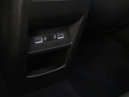 Peugeot 308 1.6 HYbrid 180 Allure Pack Business | SOH 92,4% | Stoelverwarming | Adaptive cruise | Carplay | H... ActivLease financial lease