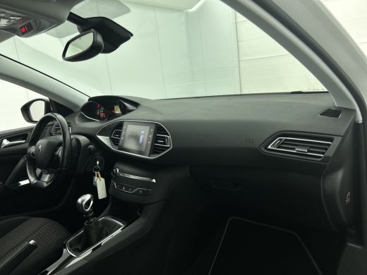 Peugeot 308 SW 1.2 111PK PureTech Active * Distributie vv bij 85Dkm.* / Trekhaak / Navigatie / Airco-ecc./ Pd... ActivLease financial lease