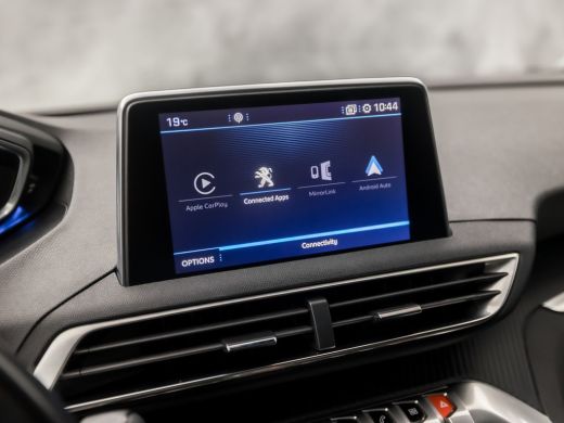 Peugeot 5008 1.2 PureTech Sport 7 Persoons Automaat (APPLE CARPLAY, GROOT NAVI, 360 CAMERA, GETINT GLAS, SPORT... ActivLease financial lease