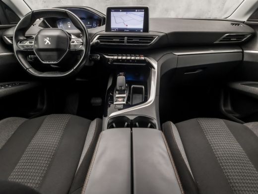 Peugeot 5008 1.2 PureTech Sport 7 Persoons Automaat (APPLE CARPLAY, GROOT NAVI, 360 CAMERA, GETINT GLAS, SPORT... ActivLease financial lease