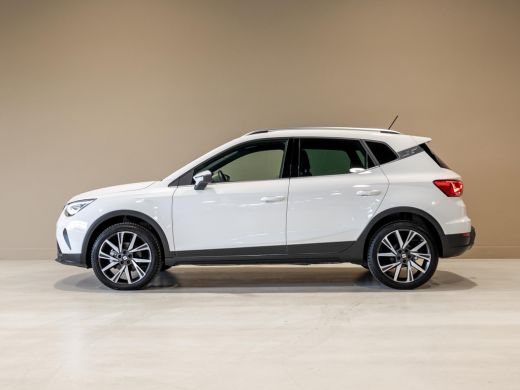Seat Arona 1.0 TSI FR Business Connect / 110pk / Trekhaak / Dodehoek herkenning / Stoelverwarming / ActivLease financial lease