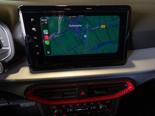 Seat Arona 1.0 TSI FR Business Connect / 110pk / Trekhaak / Dodehoek herkenning / Stoelverwarming / ActivLease financial lease