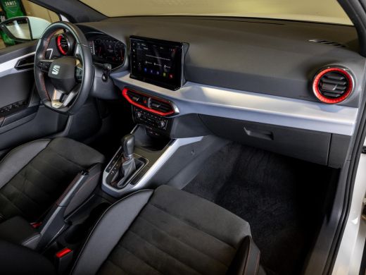 Seat Arona 1.0 TSI FR Business Connect / 110pk / Trekhaak / Dodehoek herkenning / Stoelverwarming / ActivLease financial lease