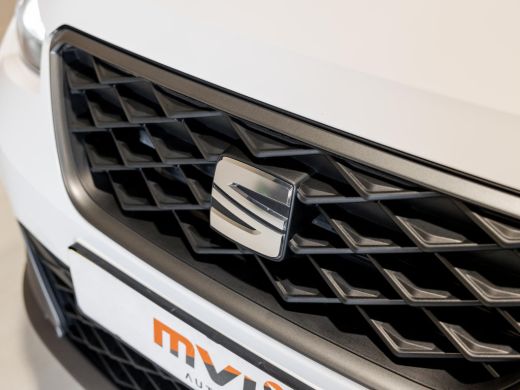 Seat Arona 1.0 TSI FR Business Connect / 110pk / Trekhaak / Dodehoek herkenning / Stoelverwarming / ActivLease financial lease