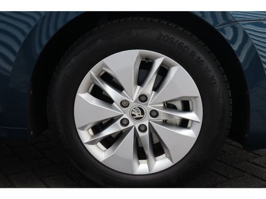 Skoda Octavia 1.0 e-TSI 110PK SPORT BUSINESS / NAVI / CLIMA / LED / PDC / 16" LMV / BLUETOOTH / CRUISECONTROL /... ActivLease financial lease