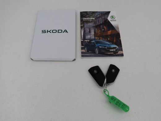 Skoda Octavia 1.0 e-TSI Business Edition | Trekhaak | Adaptive cruise | Carplay | Navigatie | Keyless | Full LE... ActivLease financial lease