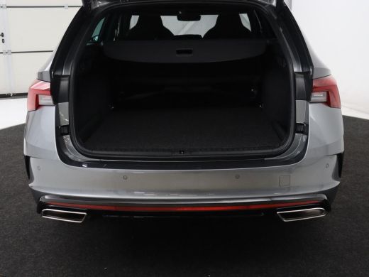 Skoda Octavia 1.4 TSI RS iV PHEV Business | Stoelverwarming | Matrix LED | Carplay | Sportstoelen | Keyless | V... ActivLease financial lease
