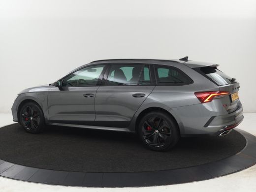 Skoda Octavia 1.4 TSI RS iV PHEV Business | Stoelverwarming | Matrix LED | Carplay | Sportstoelen | Keyless | V... ActivLease financial lease