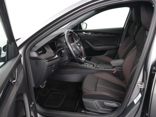 Skoda Octavia 1.4 TSI RS iV PHEV Business | Stoelverwarming | Matrix LED | Carplay | Sportstoelen | Keyless | V... ActivLease financial lease