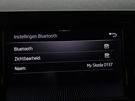 Skoda Scala 1.0 TSI Ambition | Automaat | Trekhaak | Carplay | Airco | Cruise control | Bluetooth | Full LED ActivLease financial lease