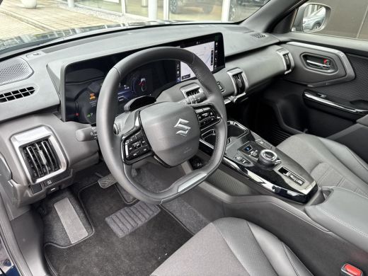 Suzuki e Vitara Style 61 kWh tot 10 jaar Fabrieksgarantie | Direct uit voorraad leverbaar ActivLease financial lease