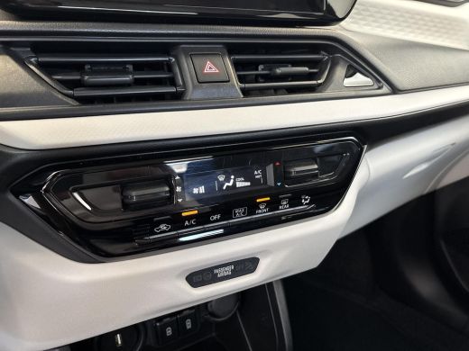 Suzuki Swift 1.2 Select Smart Hybrid ActivLease financial lease