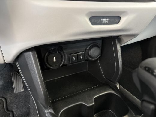 Suzuki Swift 1.2 Select Smart Hybrid ActivLease financial lease
