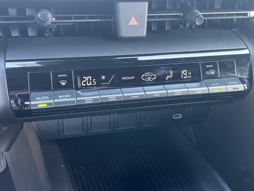 Toyota C-HR 1.8 Hybrid 140 Dynamic | Navigatie | Parkeersensoren | Carplay | Adaptive cruise control | ActivLease financial lease