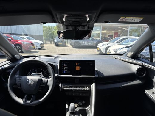 Toyota C-HR 2.0 Hybrid 200 Premi&egrave;re Edition 4WD | Panoramadak | Apple CarPlay/Android auto | Stuur en stoelve... ActivLease financial lease